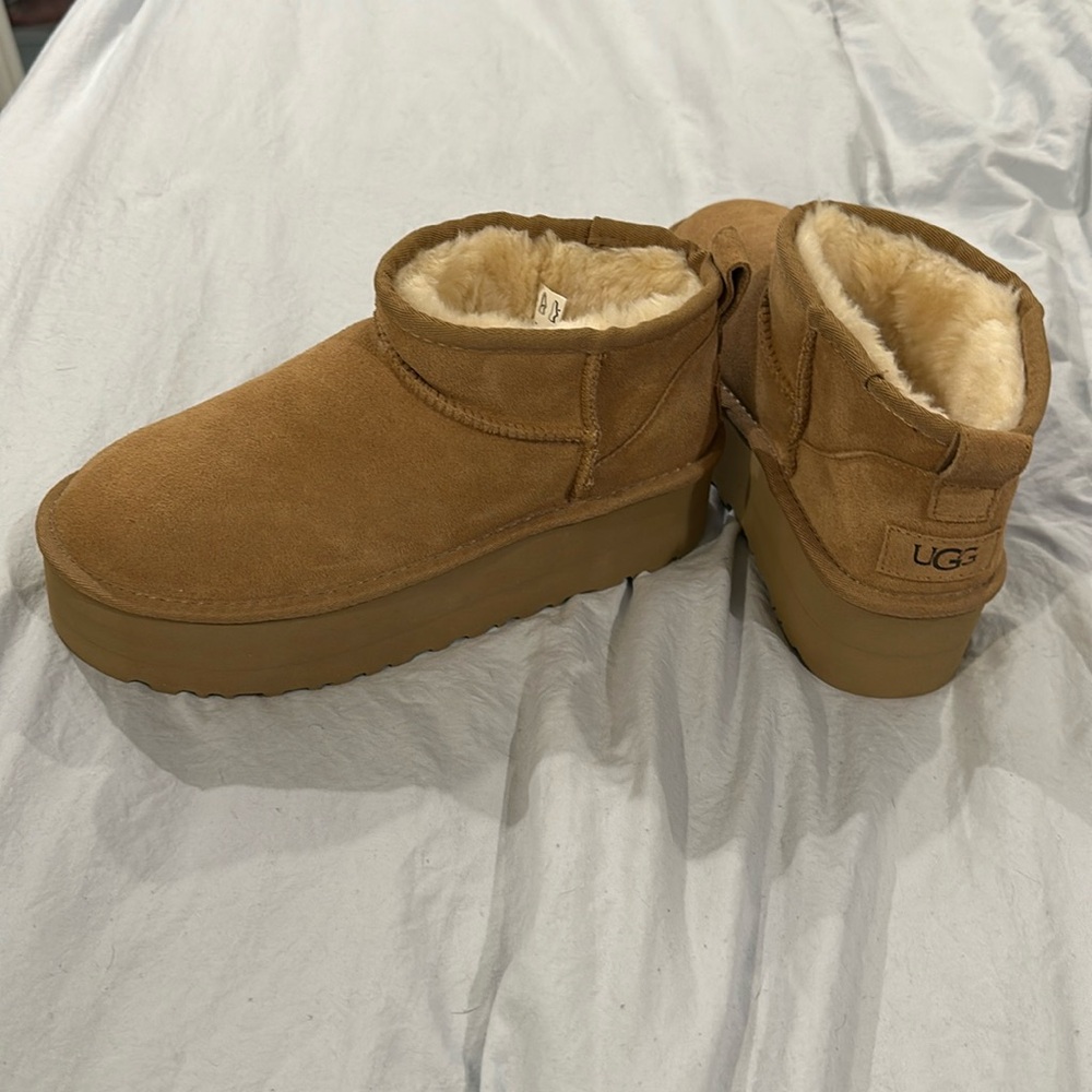 Ugg Classic Ultra Platform Mini (DUPES)